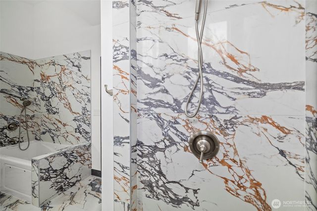 8608 42nd Avenue S, Seattle, WA 98118