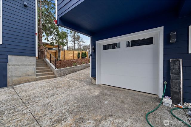 8608 42nd Avenue S, Seattle, WA 98118