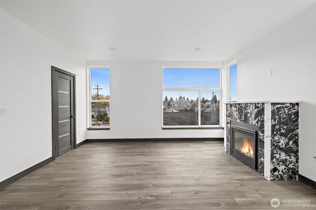 8608 42nd Avenue S, Seattle, WA 98118