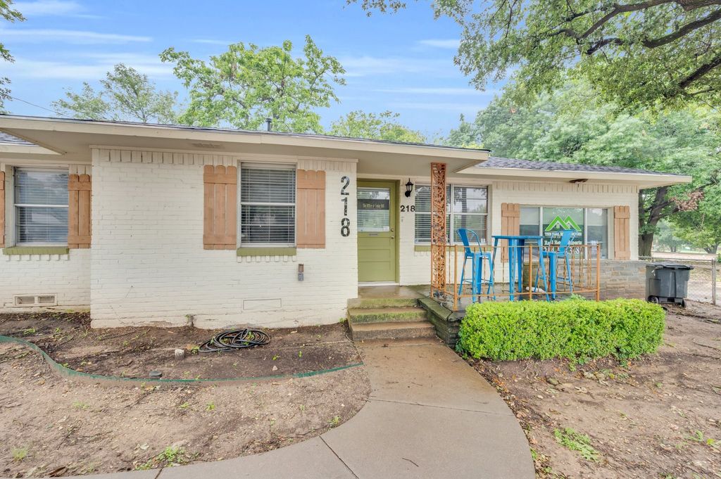 216 W Belt Line Road, Cedar Hill, TX 75104 — photo 3