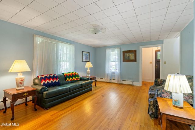 215 Oak Street, Corinth, NY 12822