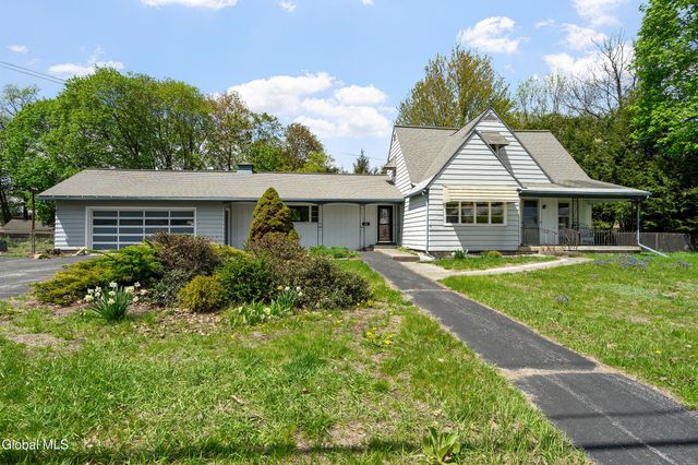 215 Oak Street, Corinth, NY 12822