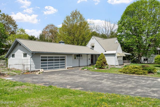 215 Oak Street, Corinth, NY 12822