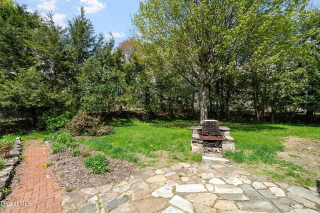 215 Oak Street, Corinth, NY 12822