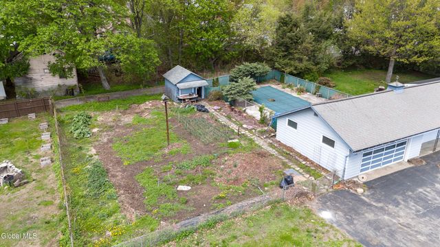 215 Oak Street, Corinth, NY 12822