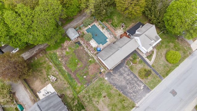 215 Oak Street, Corinth, NY 12822