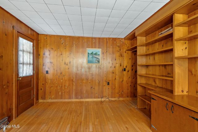 215 Oak Street, Corinth, NY 12822