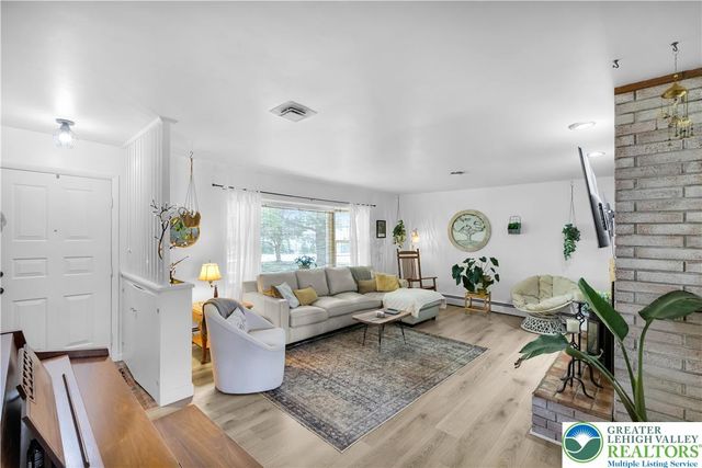 5747 Kernsville Road, North Whitehall Twp, PA 18069