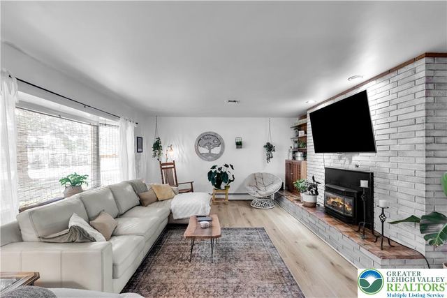 5747 Kernsville Road, North Whitehall Twp, PA 18069