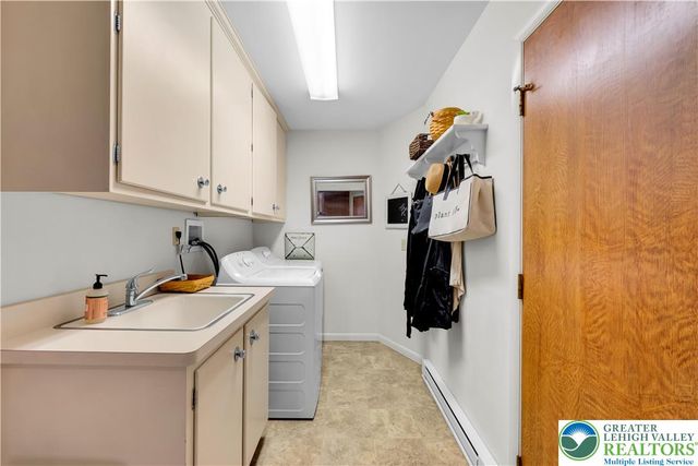 5747 Kernsville Road, North Whitehall Twp, PA 18069
