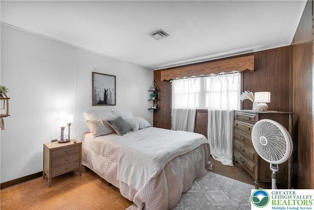 5747 Kernsville Road, North Whitehall Twp, PA 18069