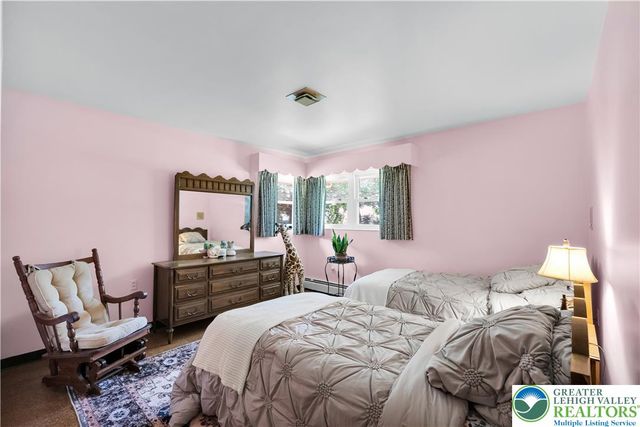 5747 Kernsville Road, North Whitehall Twp, PA 18069