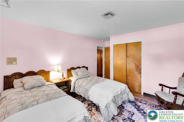 5747 Kernsville Road, North Whitehall Twp, PA 18069