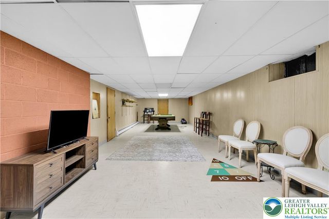 5747 Kernsville Road, North Whitehall Twp, PA 18069