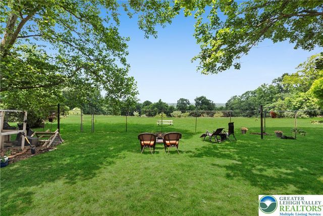 5747 Kernsville Road, North Whitehall Twp, PA 18069