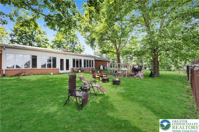 5747 Kernsville Road, North Whitehall Twp, PA 18069