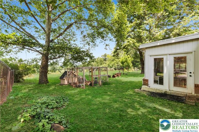 5747 Kernsville Road, North Whitehall Twp, PA 18069
