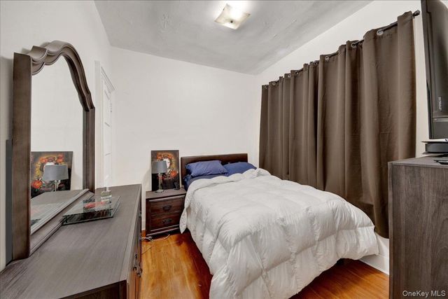 4521 Carpenter Avenue, Bronx, NY 10470