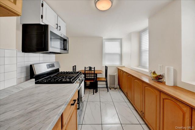 4521 Carpenter Avenue, Bronx, NY 10470