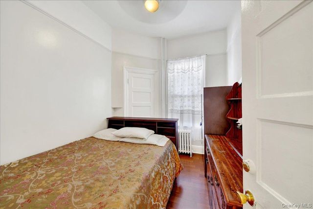 4521 Carpenter Avenue, Bronx, NY 10470