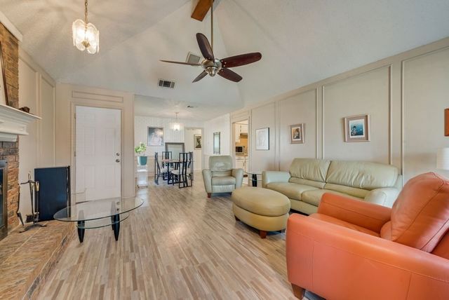 2017 Verlaine Drive, Carrollton, TX 75007