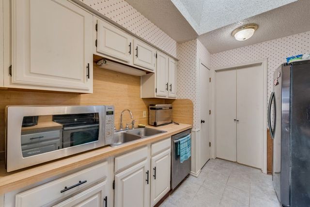 2017 Verlaine Drive, Carrollton, TX 75007