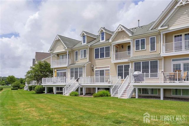 38 S Shore Drive, South Amboy, NJ 08879