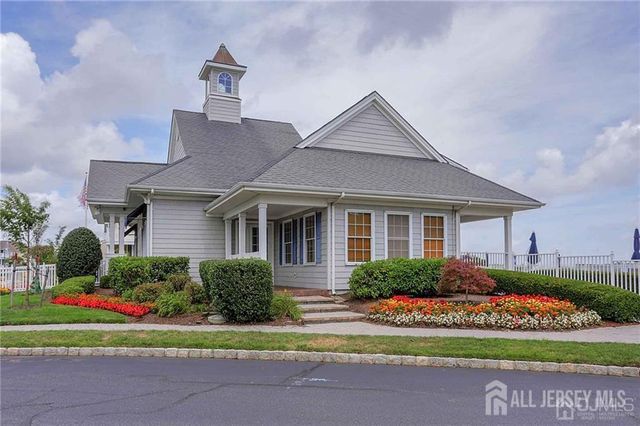 38 S Shore Drive, South Amboy, NJ 08879