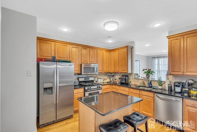 38 S Shore Drive, South Amboy, NJ 08879