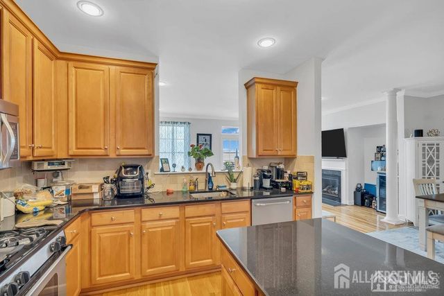 38 S Shore Drive, South Amboy, NJ 08879