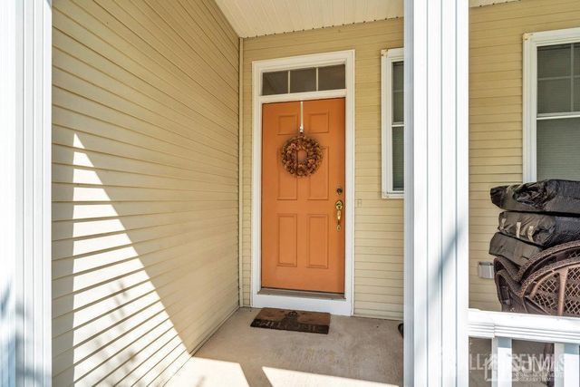 38 S Shore Drive, South Amboy, NJ 08879