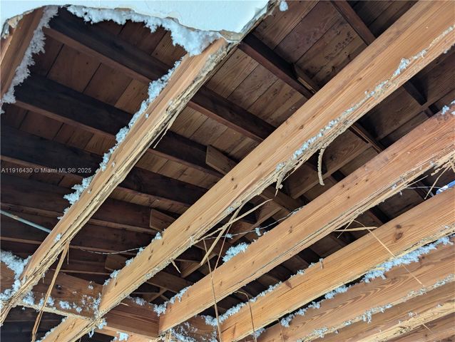 335 - 337 NE 168th St, North Miami Beach, FL 33162