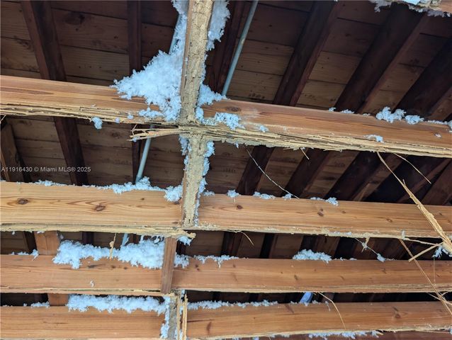 335 - 337 NE 168th St, North Miami Beach, FL 33162