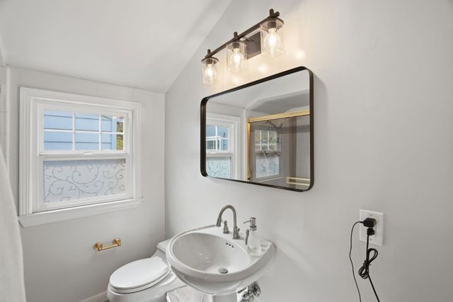 2001 Sharon Avenue, Belmont, CA 94002