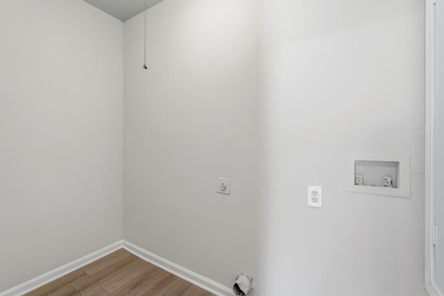 2401 Windsor Lane, Pasadena, TX 77506