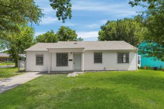 2401 Windsor Lane, Pasadena, TX 77506