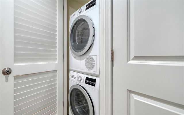 1750 BENJAMIN FRANKLIN DRIVE 9C, Sarasota, FL 34236