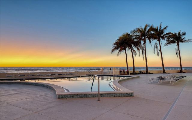 1750 BENJAMIN FRANKLIN DRIVE 9C, Sarasota, FL 34236