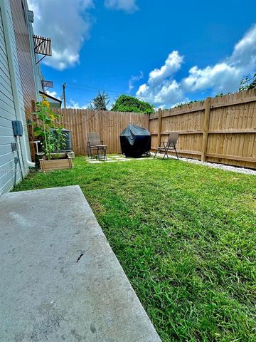 937 NW 10th St 4, Florida City, FL 33034