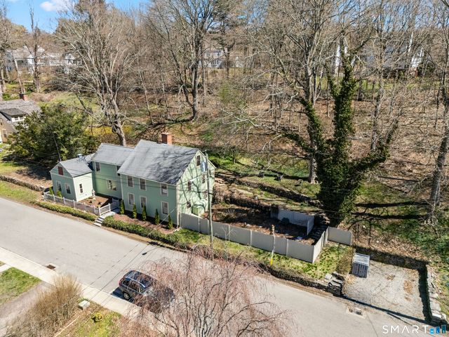 371 Washington Street, Norwich, CT 06360