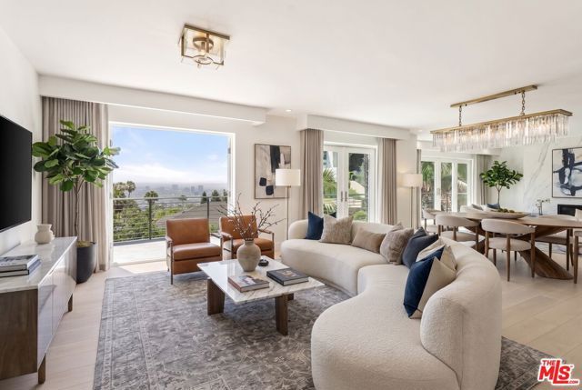1404 Devlin Dr, Los Angeles, CA 90069