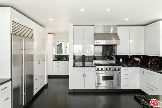 1404 Devlin Dr, Los Angeles, CA 90069