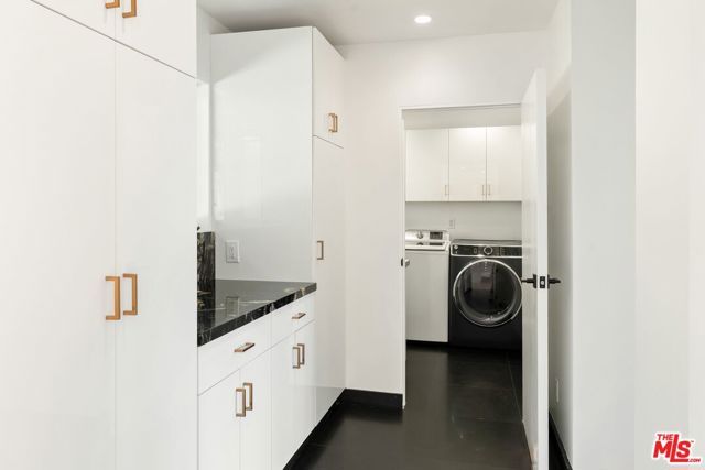 1404 Devlin Dr, Los Angeles, CA 90069