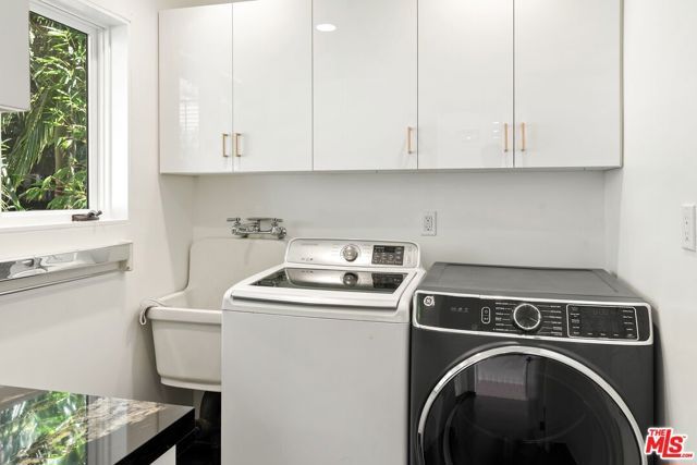 1404 Devlin Dr, Los Angeles, CA 90069