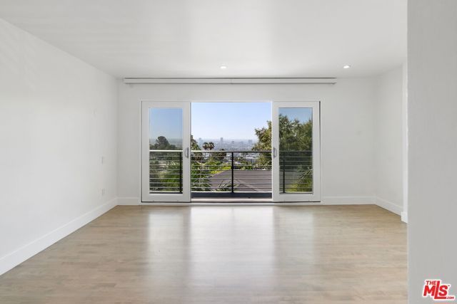 1404 Devlin Dr, Los Angeles, CA 90069