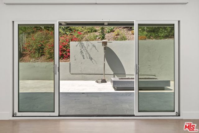 1404 Devlin Dr, Los Angeles, CA 90069