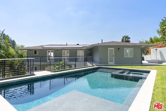 1404 Devlin Dr, Los Angeles, CA 90069