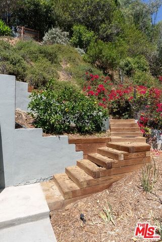 1404 Devlin Dr, Los Angeles, CA 90069