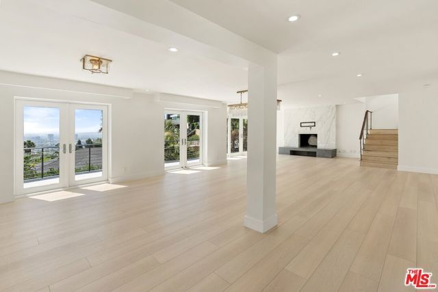1404 Devlin Dr, Los Angeles, CA 90069