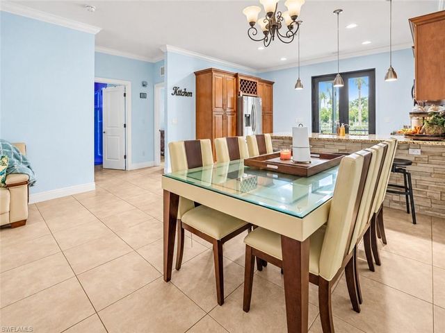2735 12th AVE NE, Naples, FL 34120